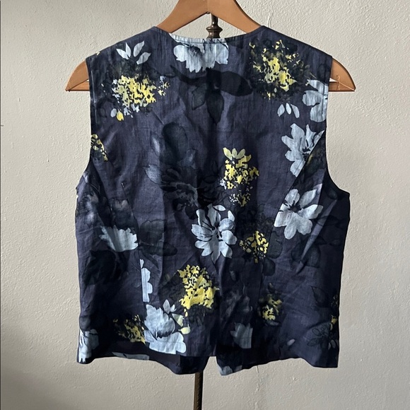 Dana B & Karen Floral Top Womens 8 - Picture 3 of 3